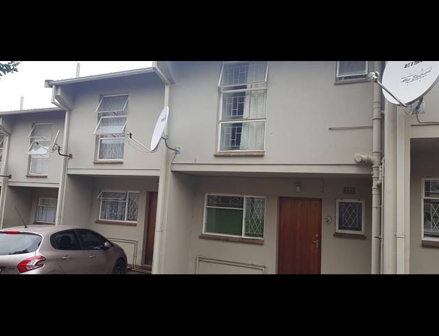 1 BEDROOM DUPLEX SOLD IN SCOTTSVILLE